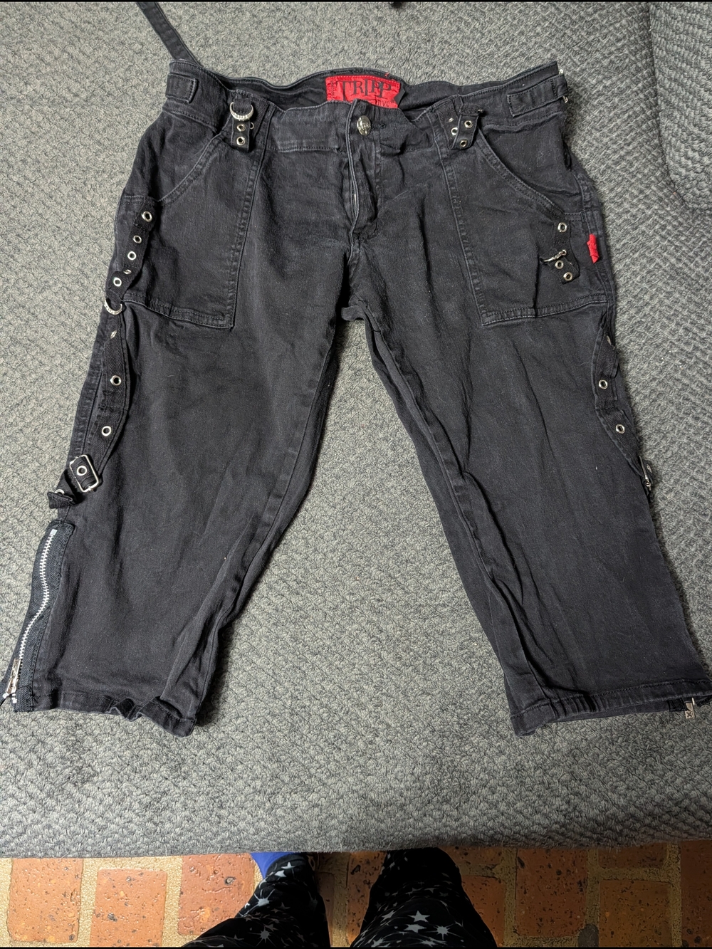Tripp Capris